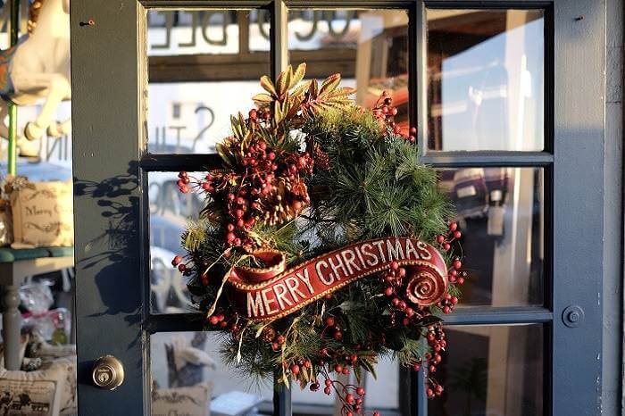 Avoid the Mall and Shop Small This Holiday Season in Laguna Beach!
