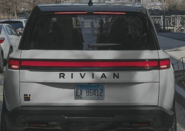 Rivian Kids: Marshmallow Metropolis