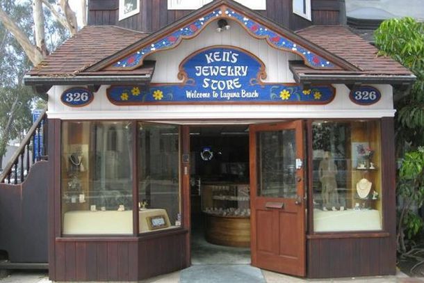 Ken’s Jewelry Store