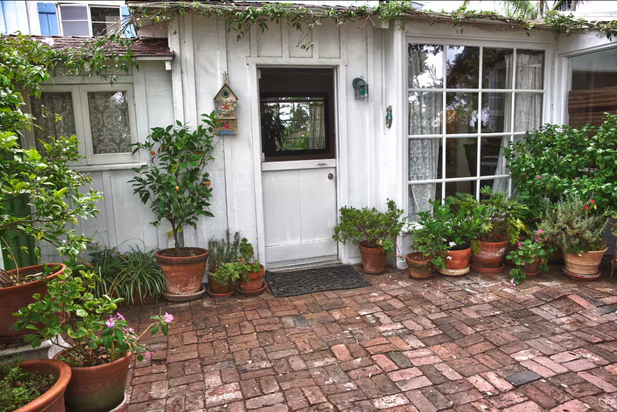 Summerland Cottage Summerland Cottage