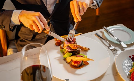 Surf & Sand | SNAKE RIVER FARMS & NICKEL & NICKEL WINE DINNER